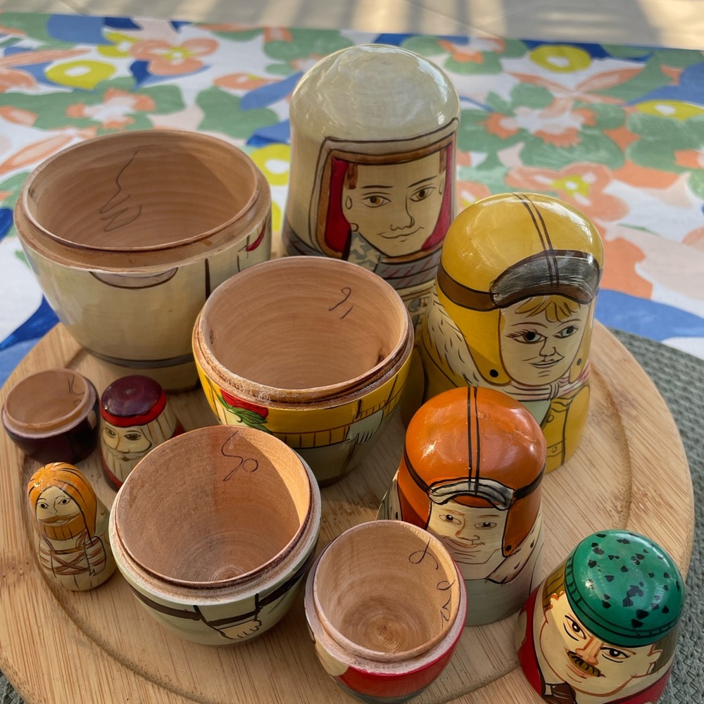Wood Colorful Nesting Dolls Set 25th Anniversary 1994 - Picture 3 of 8